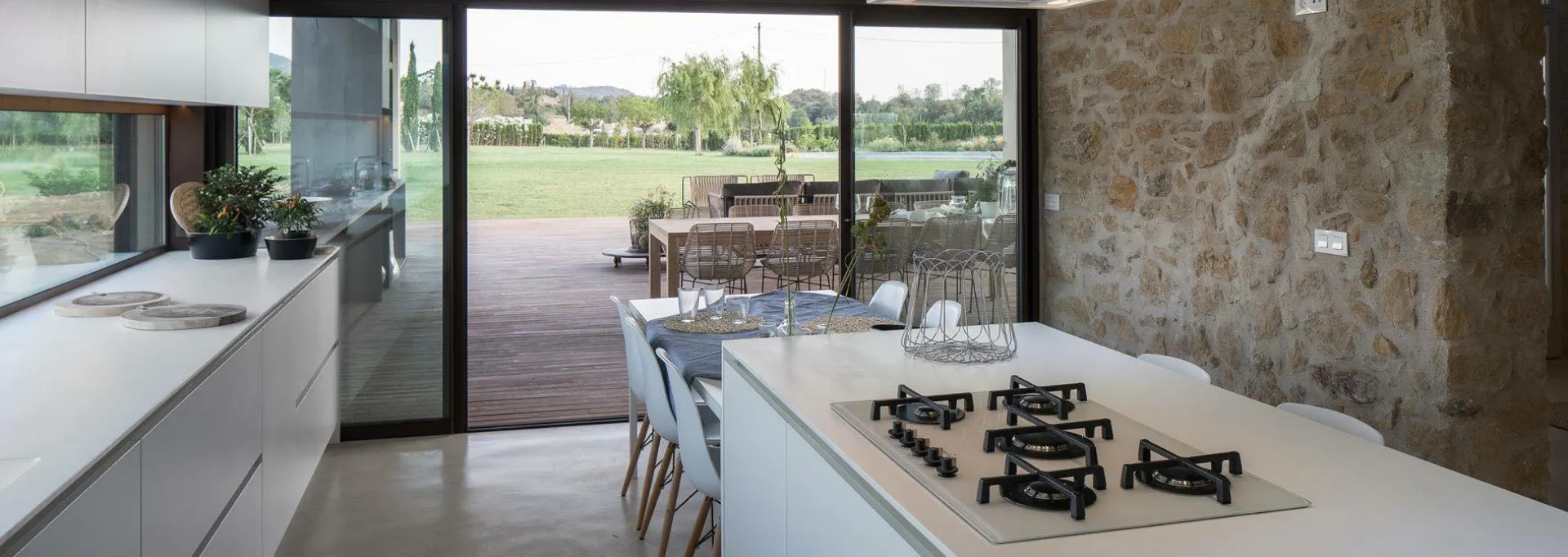 Extension de villa à Rayol-Canadel-sur-Mer : Abyss Clim – Abyss Rénov